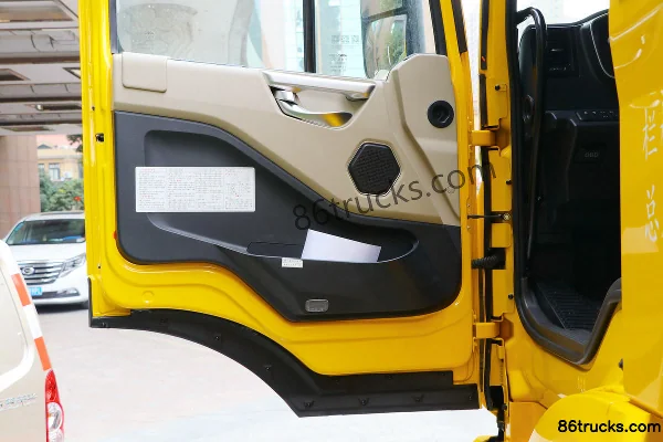 JAC Gallop K5W Heavy Truck 350 hp 8X4(12 wheels) 5.6 m AMT Automatic Hybrid Dump Truck Cab (3) | 86Trucks