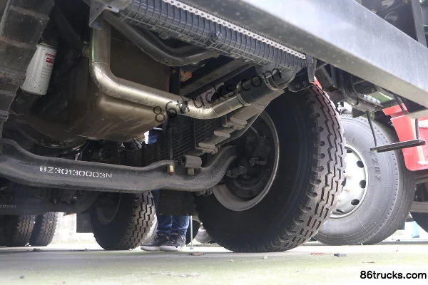 SHACMAN Commercial Vehicle Xuande X6 350 hp 8X4(12 wheels) 6.5m Dump Truck Chassis (3) | 86Trucks