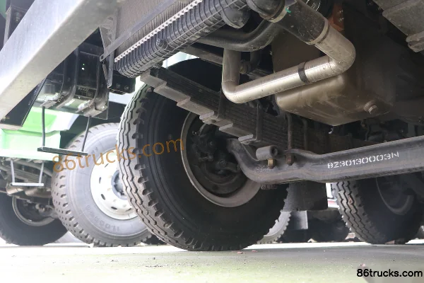 SHACMAN Commercial Vehicle Xuande X6 350 hp 8X4(12 wheels) 6.5m Dump Truck Chassis (2) | 86Trucks