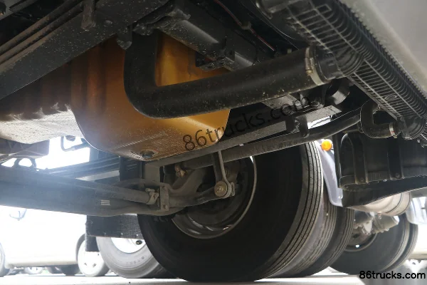 Dongfeng Liuqi Chenglong H7 poids lourd 460 ch 6X4(10 roues) tracteur routier LNG (China VI) Châssis (3) | 86Trucks