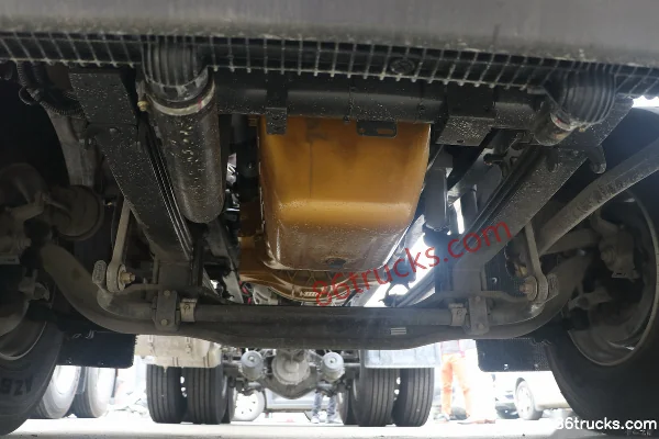 Dongfeng Liuqi Chenglong H7 poids lourd 460 ch 6X4(10 roues) tracteur routier LNG (China VI) Châssis (1) | 86Trucks