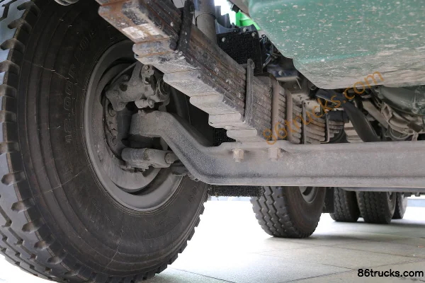FAW Jiefang New J6P heavy truck 420hp 8X4(12 wheels) 5.6m muck dump truck (China VI) Chassis (2) | 86Trucks