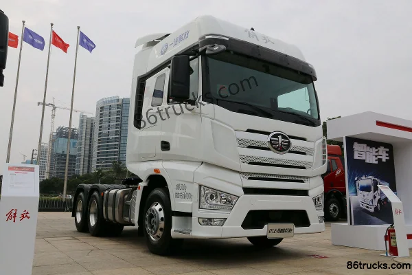 FAW Jiefang J7 heavy truck 6X4(10 wheels) L2 level intelligent tractor truck Exterior