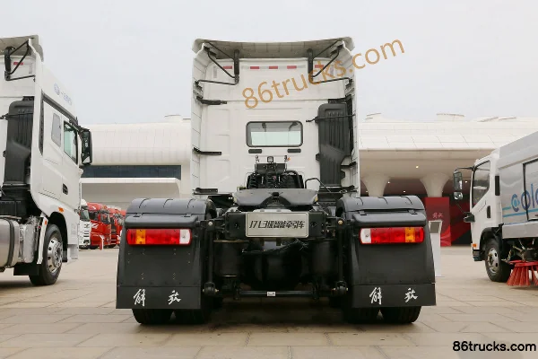 FAW Jiefang J7 heavy truck 6X4(10 wheels) L3 level intelligent tractor truck Exterior (3) | 86Trucks