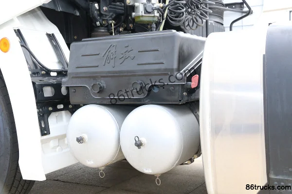FAW Jiefang J7 heavy truck 6X4(10 wheels) L3 level intelligent tractor truck Chassis (1) | 86Trucks