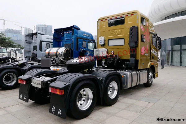 FAW Jiefang Qingdao JH6+ living cabin version 560 hp 6X4(10 wheels) AMT automatic tractor truck (China VI) Exterior (3) | 86Trucks