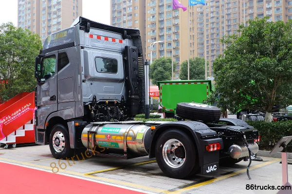 JAC Gallop K7 Heavy Truck 530hp 4X2(6 wheels) LNG Automatic Tractor Truck (Cummins) Exterior (3) | 86Trucks