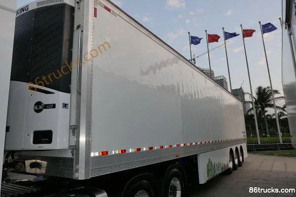 FAW Jiefang nouveau J6P 6X4(10 roues) train frigorifique intelligent 13,6 m Carrosserie (1) | 86Trucks
