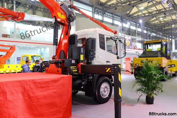 Dongfeng Commercial Vehicle Tianjin VR 210hp 4X2(6 wheels) Truck-Mounted Crane (SANY brand) Chassis (3) | 86Trucks