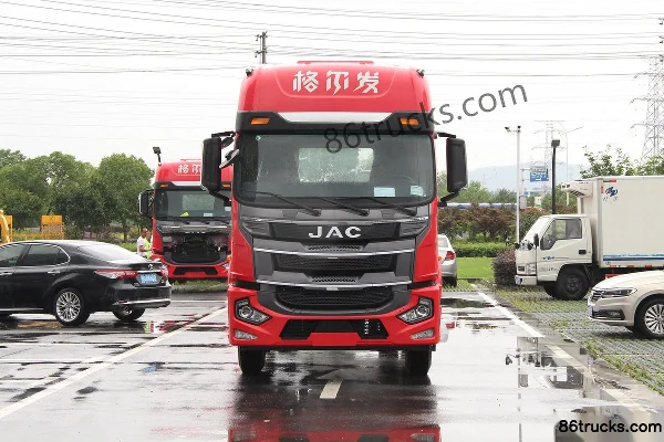 JAC Gallop A5X Ⅲ 245hp 4X2(6 wheels) 6.8m Livestock Transport Truck Exterior