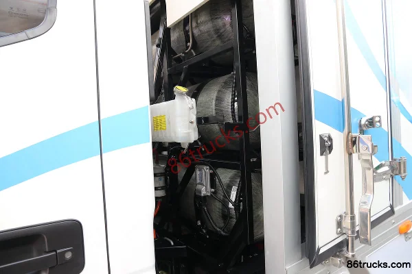 Aumark Zhilan 8T Single Row Hydrogen Fuel Cell Van Light Truck 4X2(6 wheels) Body (1) | 86Trucks
