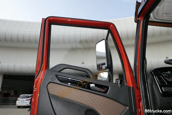 FAW Jiefang Qingdao HanV Heavy Truck 2.0 290 hp 4X2(6 wheels) Tractor Truck (9-speed)(China VI) Cab (1) | 86Trucks