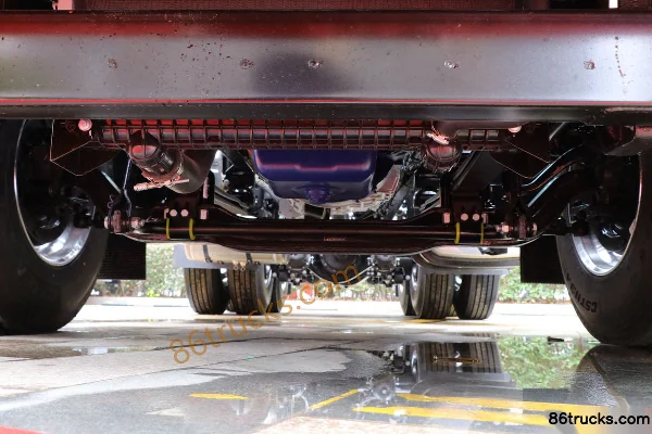 JAC Gallop A5W III Heavy Truck Lightweight Version 400 hp 6X4(10 wheels) Tractor Truck (with PTO) Chassis (1) | 86Trucks