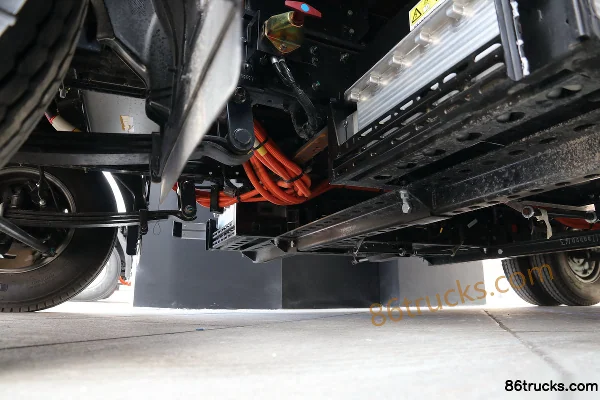 Aumark Zhilan 4X2(6 wheels) Single Row Battery Electric Van Light Truck (CATL battery swap) Chassis (2) | 86Trucks