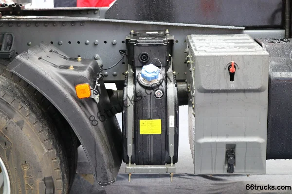 Sinotruk HOWO TX Heavy Truck 440 hp 6X4(10 wheels) Truck-mounted Crane Tractor Truck (Hongchang Tianma Brand) Chassis (2) | 86Trucks