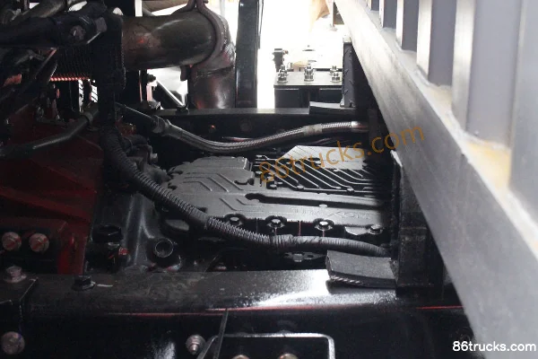 JAC Gallop A5W Heavy Truck 350 hp 8X4(12 wheels) 9.6m Cage Cargo Truck Chassis (3) | 86Trucks