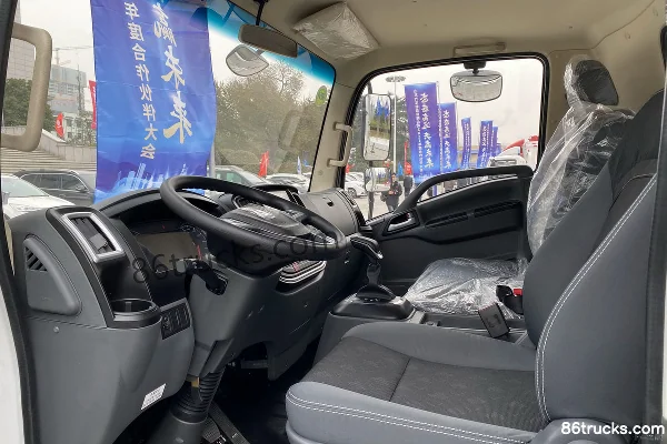 SHACMAN Light Truck Delong K3000 130 ch 4X2(6 roues) 4,18 m AMT automatique camion léger fourgon à cabine simple (China VI) (1) | 86Trucks