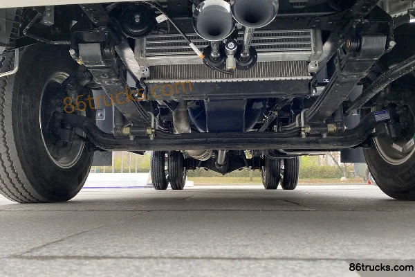 SHACMAN Light Truck Delong K3000 130 ch 4X2(6 roues) 4,18 m AMT automatique camion léger fourgon à cabine simple (China VI) Châssis (1) | 86