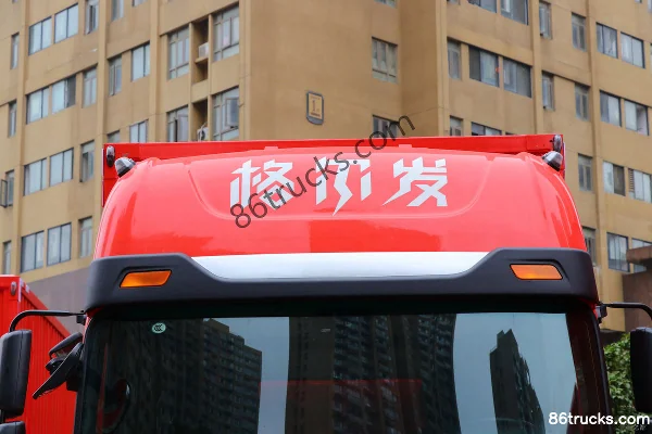 JAC Gallop A5X Heavy Truck 260 hp 4X2(6 wheels) 9.8m Van Cargo Truck (China VI) Exterior (3) | 86Trucks