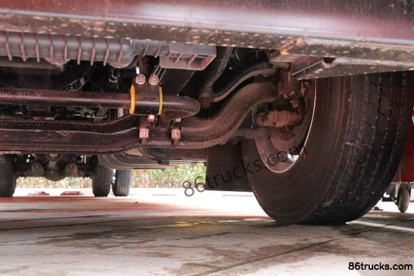 JAC Gallop A5X Heavy Truck 260 hp 4X2(6 wheels) 9.8m Van Cargo Truck (China VI) Chassis (3) | 86Trucks