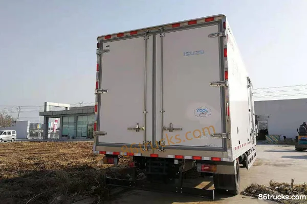 Isuzu 700P 189hp 4X2(6 wheels) 6.96m refrigerated truck (China VI) Exterior (3) | 86Trucks