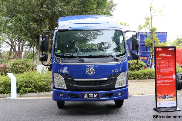 Dongfeng Liuqi Chenglong L2 140 hp 4X2(6 wheels) cargo truck Exterior (2) | 86Trucks