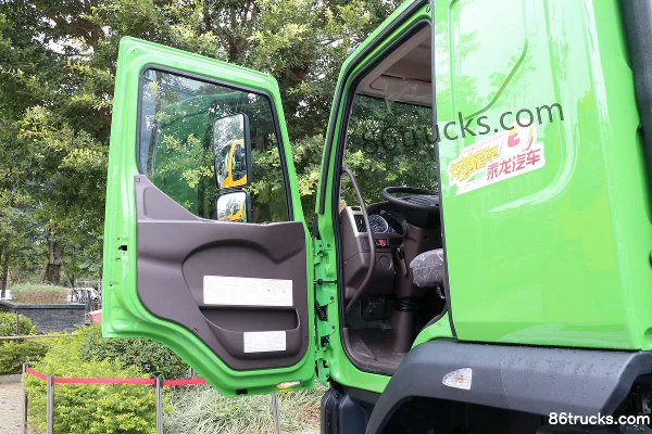 Dongfeng Liuqi New Chenglong M3 230 hp 6X2(8 wheels) Dump Truck Cab (1) | 86Trucks
