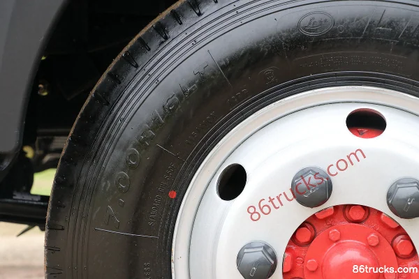 Dongfeng Captain Nebula K6-L Comfort Edition 163 hp 4X2(6 wheels) 4.17m Single Row Flatbed Light Truck (China VI) (Dana 3.5T Rear Axle) Chas