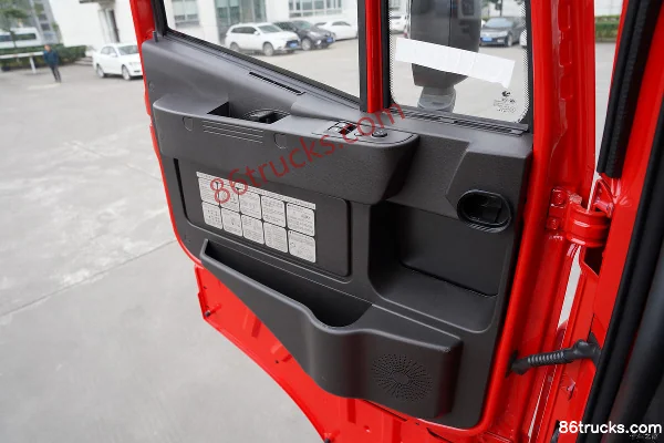 SAIC Hongyan Genlyon C500 Heavy Truck 2020 Model 520hp 6X4(10 wheels) AMT Automatic Tractor Truck Cab (2) | 86Trucks