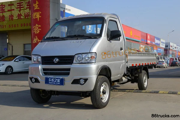 Dongfeng T3 (anciennement Xiaobawang W) 1,5 L 113 ch 4X2(6 roues) Camion plateau simple cabine 3,05 m (China VI) (pneu simple arrière) Extér
