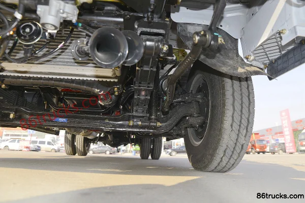 Dongfeng Duolika D6-M 115hp 4X2(6 wheels) 4.17m single-row van light truck (5-speed) Chassis (3) | 86Trucks