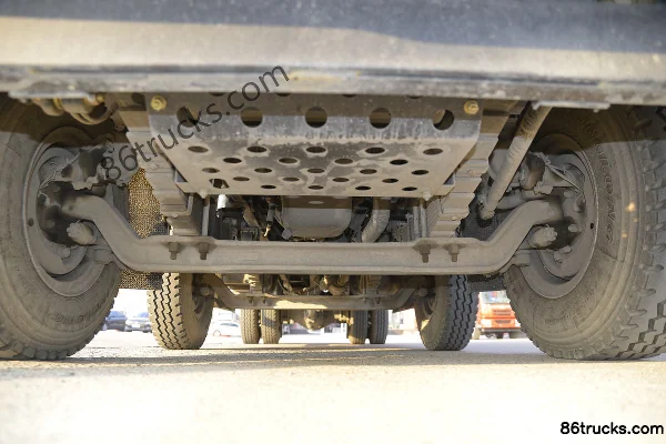FAW Jiefang Qingdao Long V 220 hp 6X2(8 wheels) 7.1m Dump Truck Chassis (1) | 86Trucks