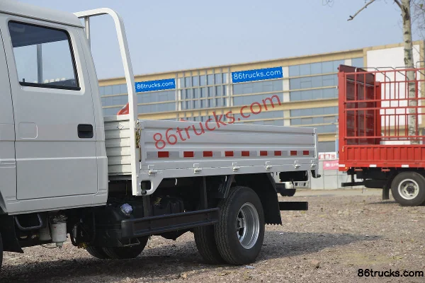 FAW Hongta FAW Jiefang Baling 95 hp 4X2(6 wheels) 2.76m double row flatbed light truck (Mengwo MW5G28) Body (1) | 86Trucks