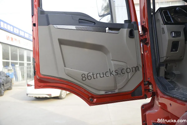 SHACMAN Delong M3000S 440 hp 6X4(10 wheels) Tractor Truck Cab (2) | 86Trucks