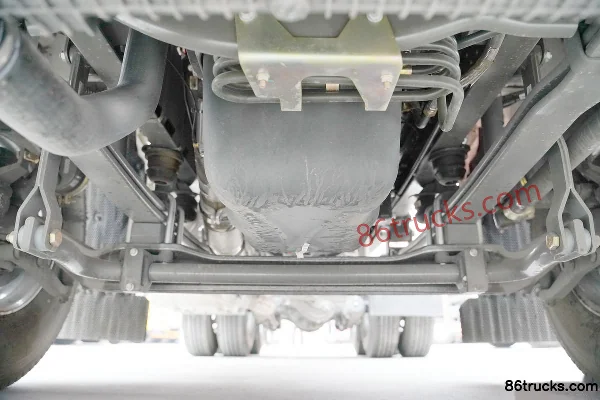 Sinotruk Sitrak G7 heavy truck 480 hp 6X4(10 wheels) LNG tractor truck (China VI) Chassis (1) | 86Trucks
