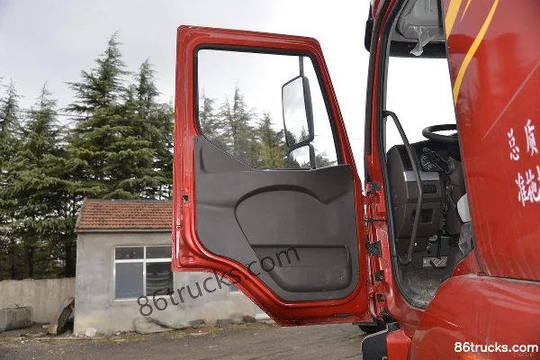 Changzheng Auto Fenghuang C5 Heavy Truck 430 hp 6X4(10 wheels) Tractor Truck Cab (1) | 86Trucks