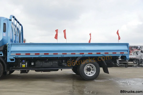 Feidi5 2L CNG 150 ch 4X2(6 roues) Longtai 8 vitesses 4,15 m camion léger à ridelles cabine simple Carrosserie (2) | 86Trucks