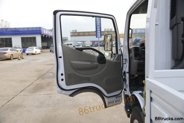 Dongfeng Kaipute K6-N 115hp 4X2(6 wheels) 4.13m Single Row Flatbed Light Truck Cab (1) | 86Trucks