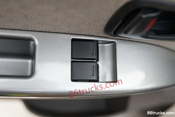 BAIC Xiaohema 2,5 T fourgon blindé électrique pur 4,5 m Cabine (3) | 86Trucks