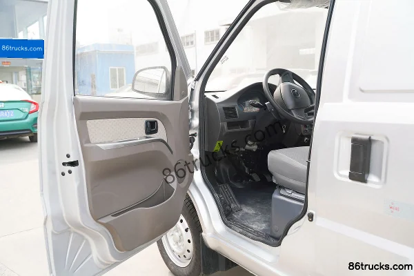 BAIC Xiaohema 2,5 T fourgon blindé électrique pur 4,5 m Cabine (1) | 86Trucks