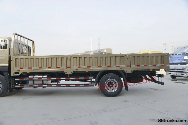 Foton Aoling Dahuangfeng 210hp 4X2(6 wheels) 6.8m semi-sleeper flatbed cargo truck Body (2) | 86Trucks