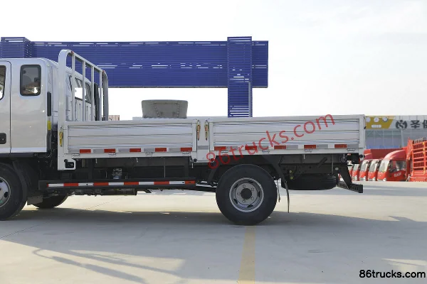 Foton Aumark Express 143 hp 4X2(6 wheels) 3.83m Cab-over Flatbed Light Truck Body (2) | 86Trucks