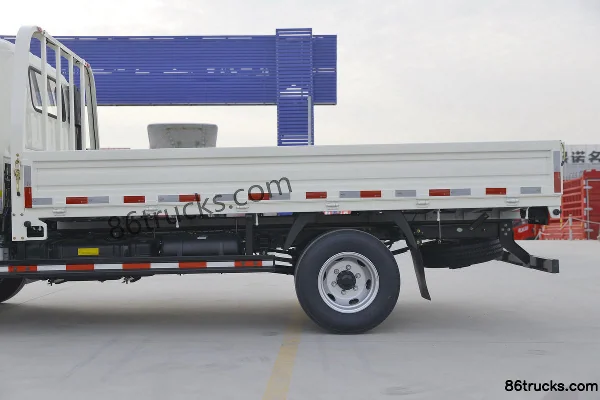 Foton Aoling TX 110 hp 4X2(6 wheels) 3.8m crew cab flatbed light truck Body (2) | 86Trucks