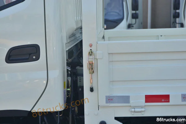 Foton Ollin TX 110 hp 4X2(6 wheels) 4.23m Single Row Flatbed Light Truck Body (3) | 86Trucks