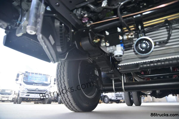 Foton Aumark Jiyun Tech Edition 88 hp 4X2(6 wheels) 3.655m single-row van light truck (air brake) Chassis (2) | 86Trucks