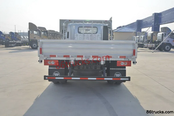 Foton Aoling New Jieyun Youth Edition 130hp 4X2(6 wheels) 4.17m Single Row Flatbed Light Truck (Standard Wheelbase) Body (1) | 86Trucks