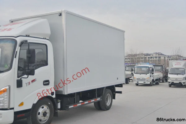 Tangjun Ouling T3 Series 130hp 4X2(6 wheels) 4.15m Single Row Van Light Truck Body (1) | 86Trucks