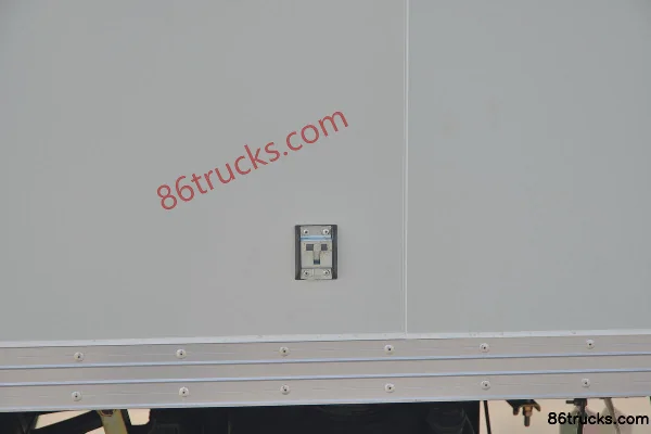 Ouling V5 Deluxe Edition 1.6L 105hp 4X2(6 wheels) CNG 3.61m Single Row Box Light Truck Body (1) | 86Trucks