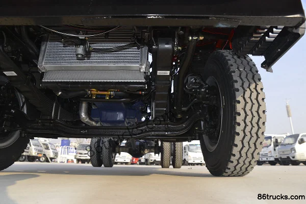 FAW Jiefang Hu VH 190 hp 4X2(6 wheels) 4.78m Half Row Stake Truck Chassis (3) | 86Trucks