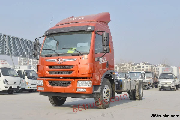 FAW Jiefang Lin VH 190 hp 4X2(6 wheels) 5.8m half-row stake truck Exterior (3) | 86Trucks